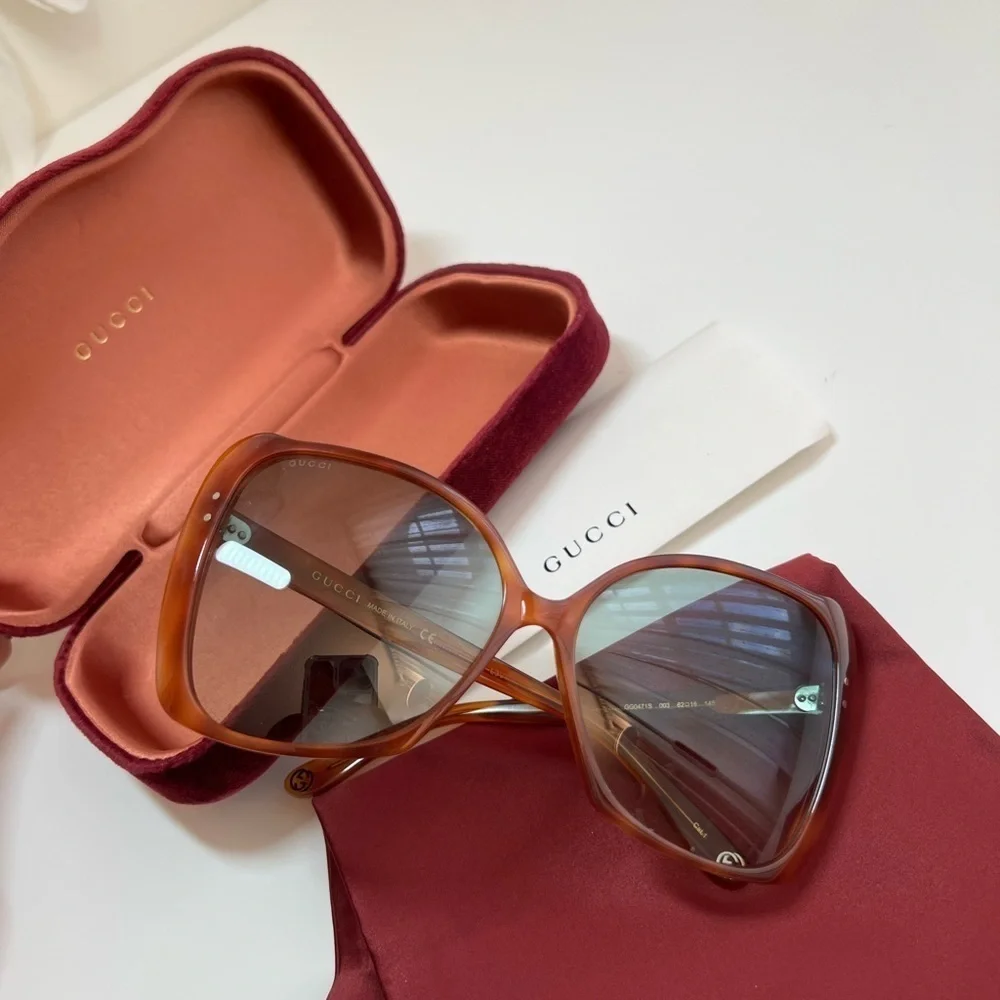 Gucci Havana Brown / Green Butterfly Shape Sunglasses